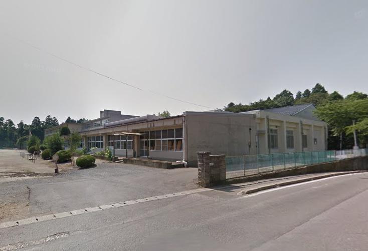 小学校　花巻市立矢沢小学校（小学校）まで1043m