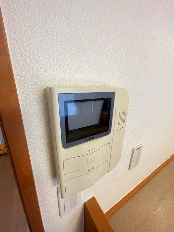 セキュリティ　モニター付きインターホン