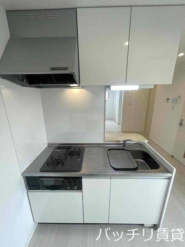 キッチン　別号室タイプの為、現状を優先致します。