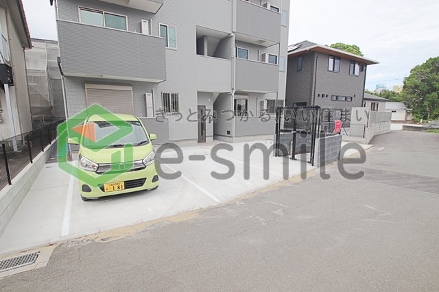 駐車場　駐車スペースもあります