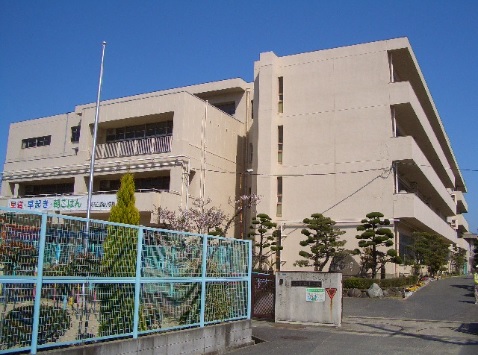 小学校　大東市立諸福小学校（小学校）まで1419m