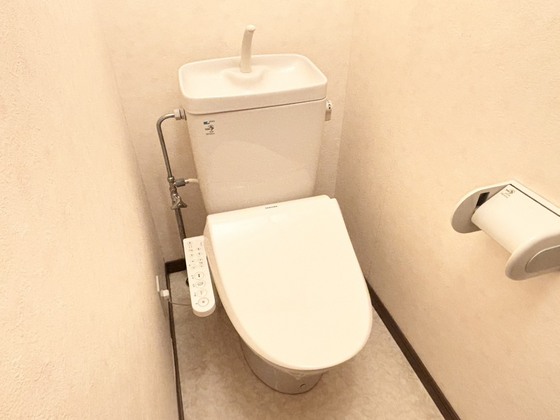トイレ　シャワー付きトイレ