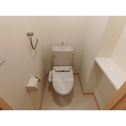 トイレ　温水洗浄便座