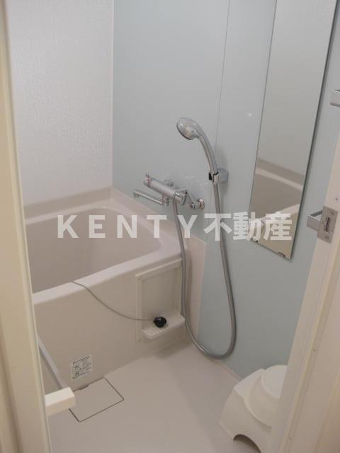 バス・シャワールーム　ゆったり過ごせるお風呂です