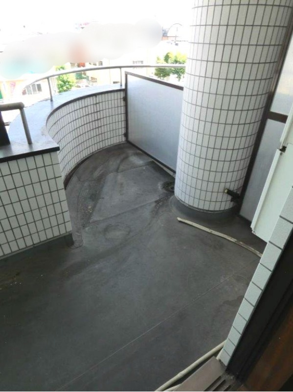 バルコニー　図面と現状に相違がある場合には現状を優先