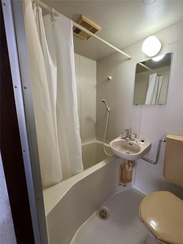 バス・シャワールーム　きれいなお風呂です