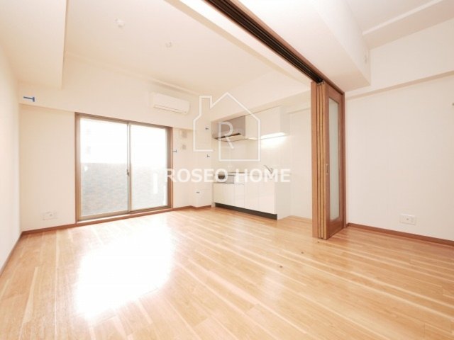 居室・リビング　同マンション別部屋：参考写真