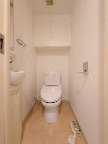 トイレ　トレディカーサ恵比寿