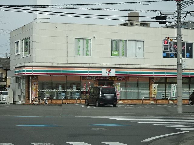 コンビニ　セブンイレブン　田沼店（コンビニ）まで700m