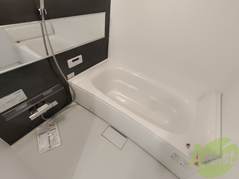 バス・シャワールーム　浴室は綺麗で追い焚きも付いて気持ちよくお過ごしいただけます。