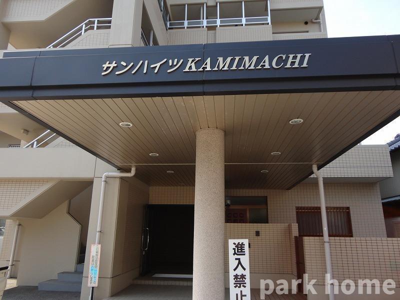 エントランス　ゆとりのあるエントランスです