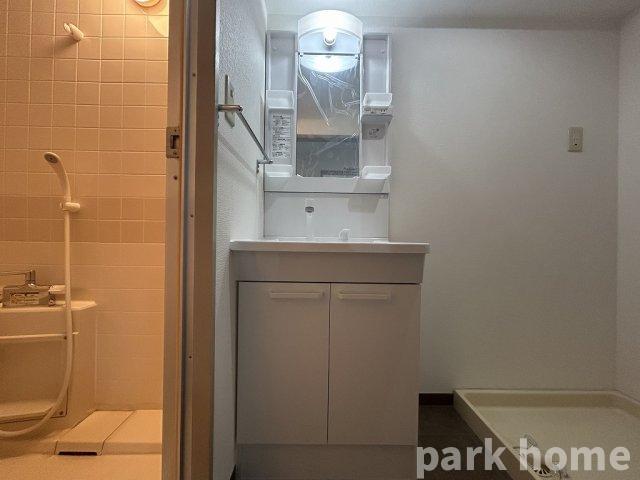 洗面設備　使いやすい洗面所です