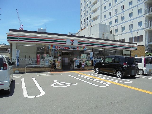 コンビニ　セブンイレブン 高知升形店（コンビニ）まで294m