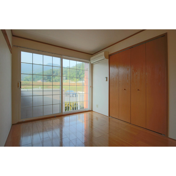 居室・リビング　同じ間取りのお部屋