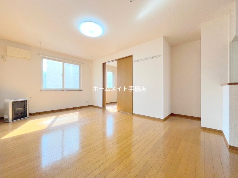 居室・リビング　明るいリビング♪