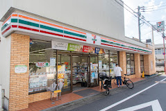 コンビニ　セブンイレブン 下目黒6丁目店（コンビニ）まで586m