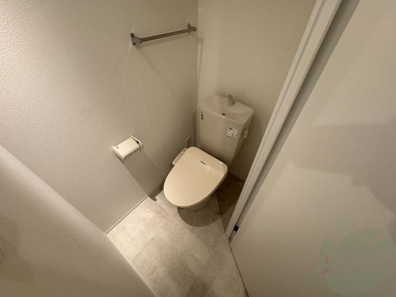 トイレ　こちらはトイレです。清潔感があり、安心して使用できます。