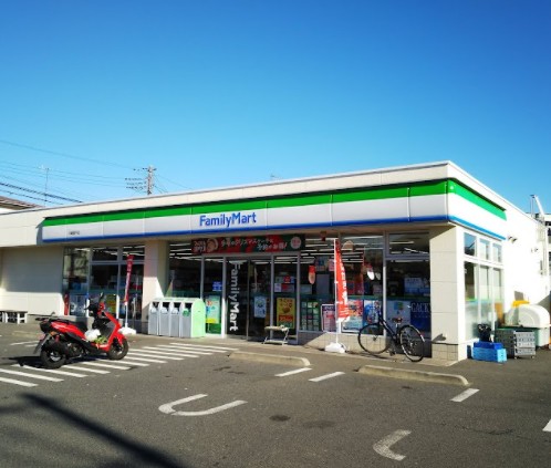 コンビニ　ファミリーマート 川崎登戸店（コンビニ）まで368m