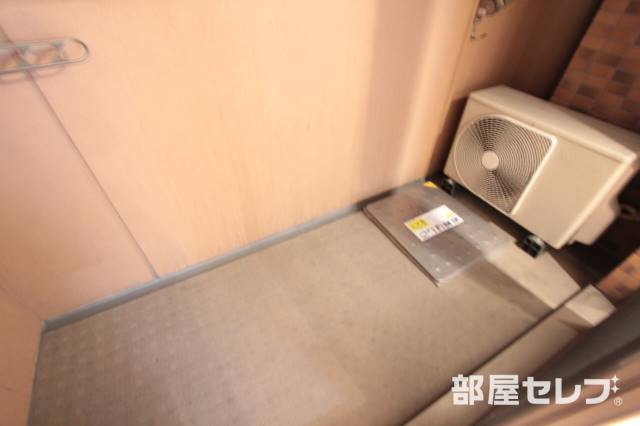 バルコニー　バルコニーも広々