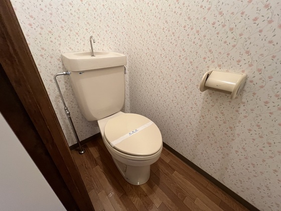 トイレ　※別部屋の写真です