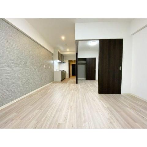 居室・リビング　室内