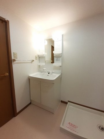 洗面設備　広い洗面スペース