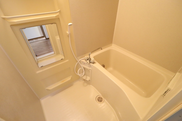 バス・シャワールーム　浴室