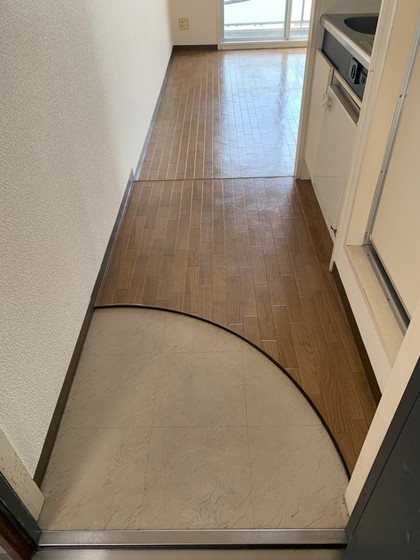 玄関　※別号室の写真です