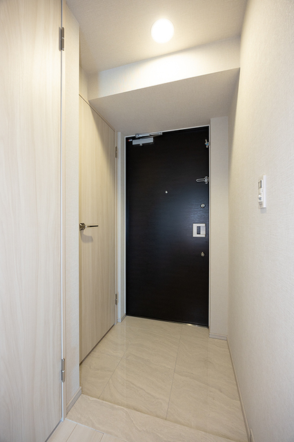 玄関　※写真は同タイプ住戸です。