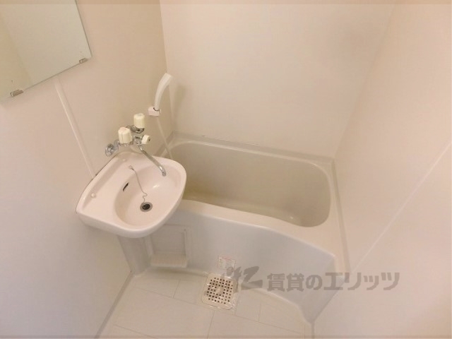 バス・シャワールーム　バス