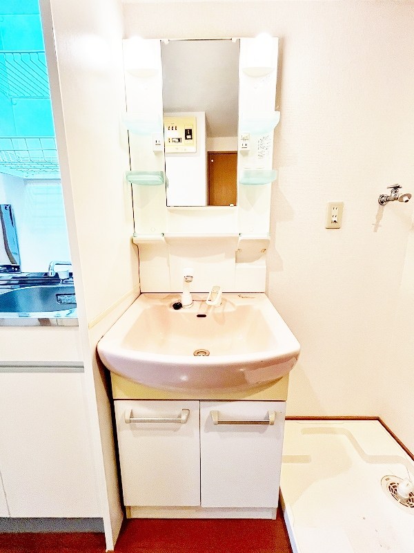 洗面設備　★シャワー付き洗面台★