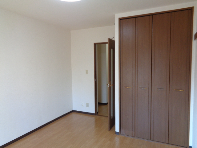 居室・リビング　洋室8畳