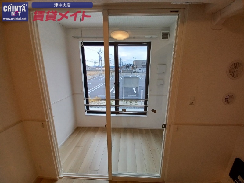 バルコニー　同型参考写真