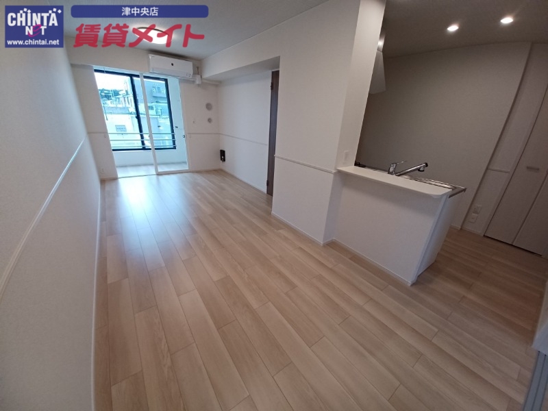 居室・リビング　同型参考写真