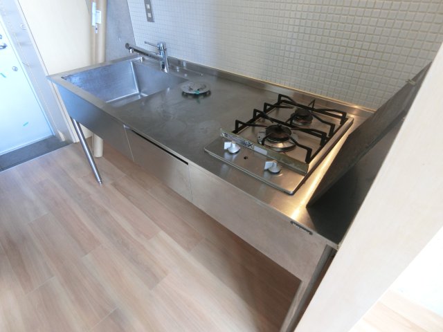 キッチン　他のお部屋の参考写真となります。