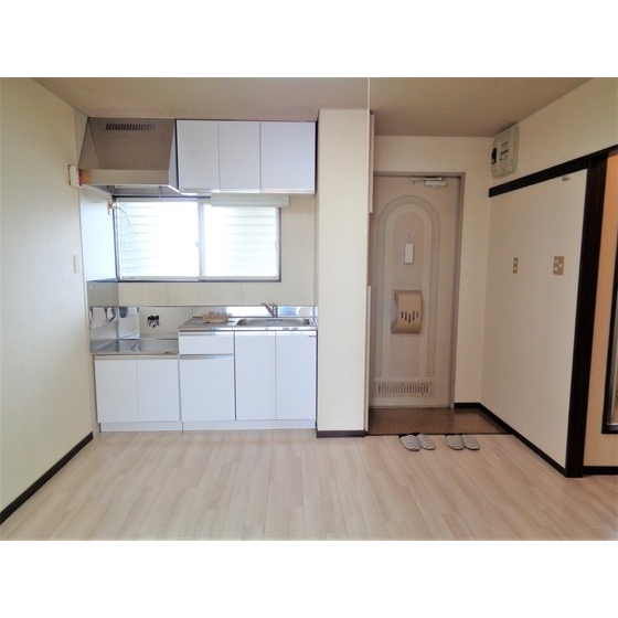 キッチン　２口ガスコンロ置けます