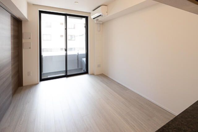 居室・リビング　写真は同タイプ住居です。