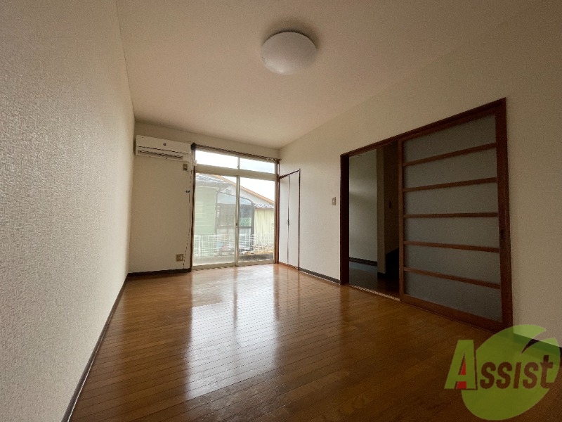 居室・リビング　広くてキレイなＬＤＫが広がっていて、充実した生活が送れそう。