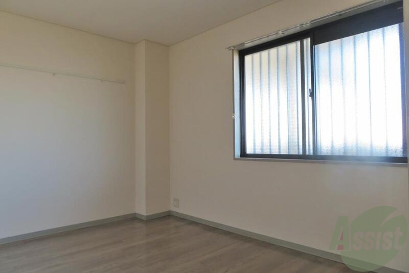 その他部屋・スペース　こちらは北側の６．１帖洋室、寝室によさそうですね