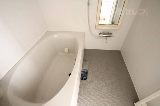 バス・シャワールーム　ゆったりバスルーム