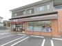 コンビニ　セブンイレブン枚方津田駅前店（コンビニ）まで800m