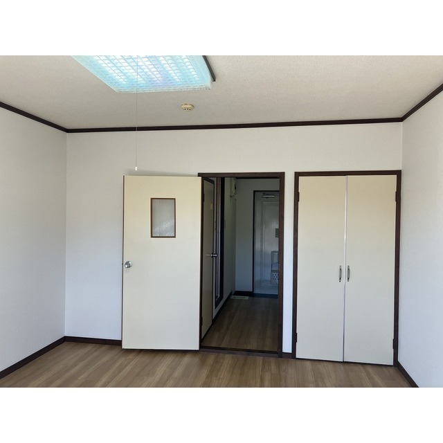 居室・リビング　洋室７．３帖