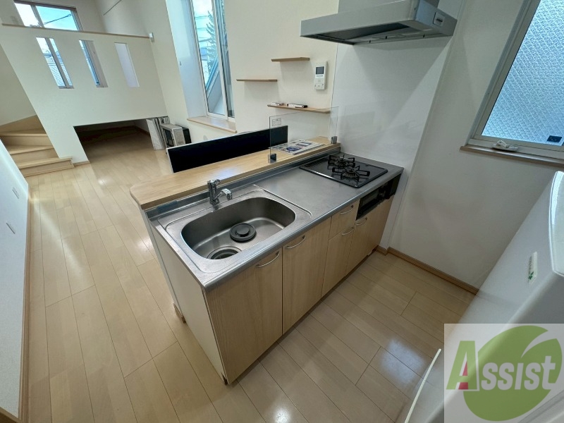 キッチン　キッチンは調理スペースもあり料理がはかどりそうです。