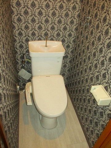 トイレ　同物件別号室