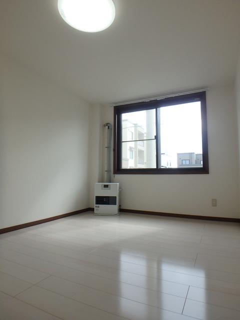 その他部屋・スペース　北側洋室６帖