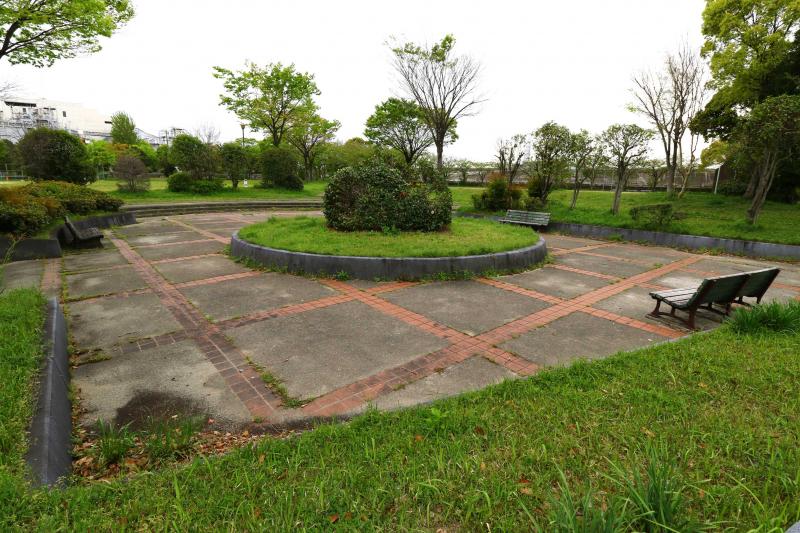 公園　宝神中央公園（公園）まで454m