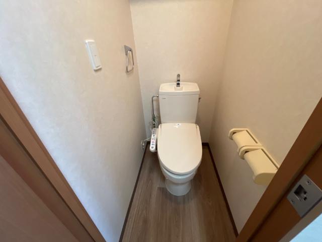 トイレ　シャワー付トイレ
