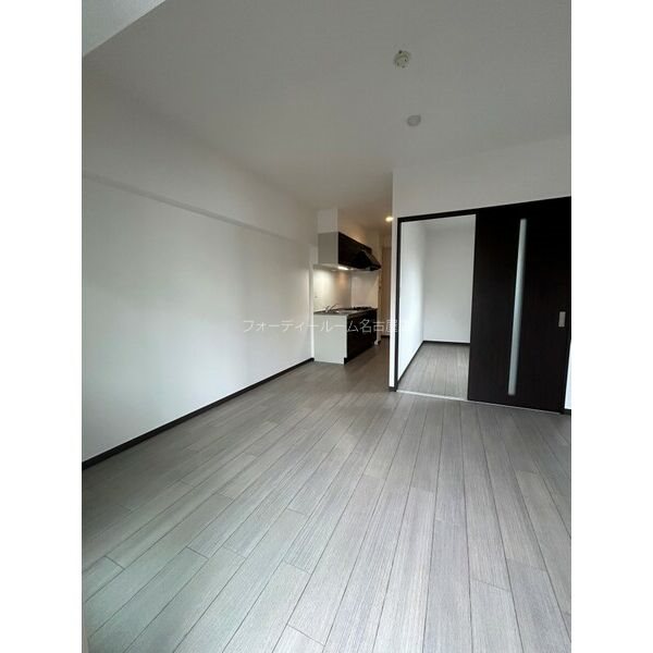 居室・リビング　※別号室参考写真