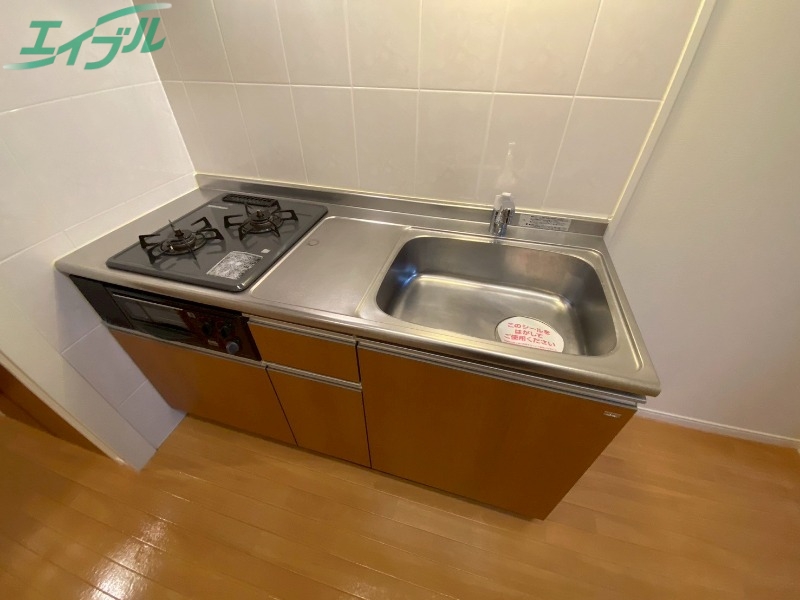 キッチン　同物件別室画像