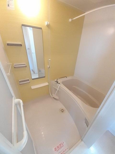 バス・シャワールーム　バスルーム